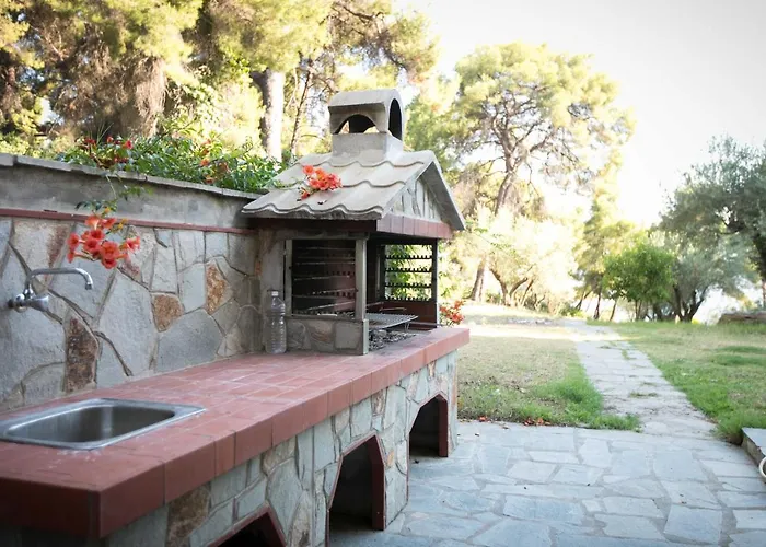 Chalkidiki Beachfront Haven - Perfect Location * نيكيتي
