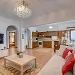 Chalkidiki Beachfront Haven - Perfect Location