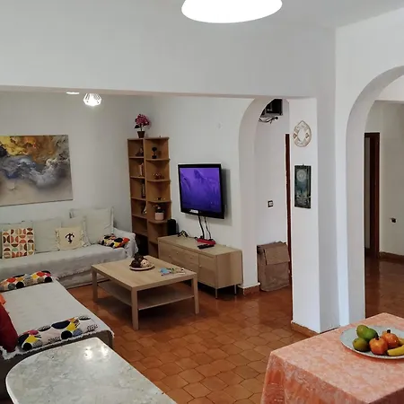 Chalkidiki Beachfront Haven - Perfect Location *