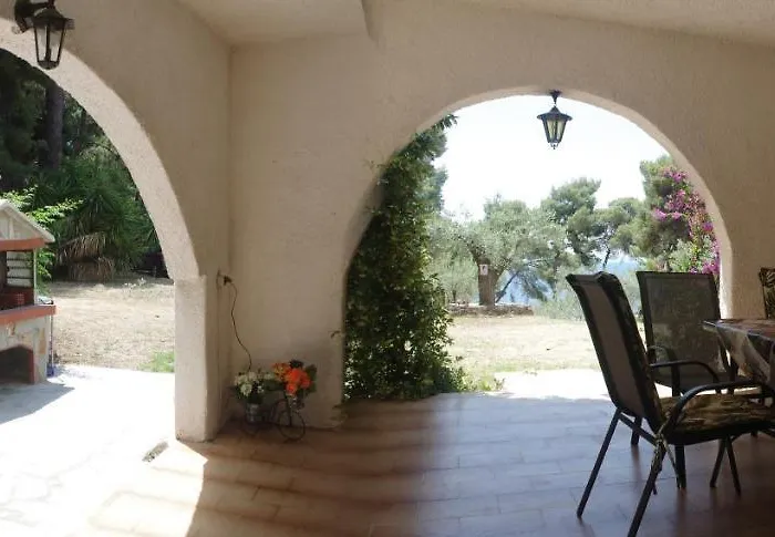 Chalkidiki Beachfront Haven - Perfect Location