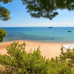 Apartamento Chalkidiki Beachfront Haven - Perfect Location *