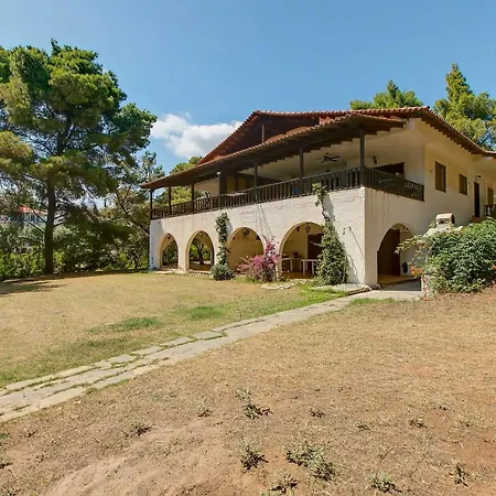 Apartment Chalkidiki Beachfront Haven - Perfect Location Nikiti (Sithonia)