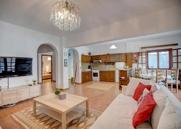 Chalkidiki Beachfront Haven - Perfect Location
