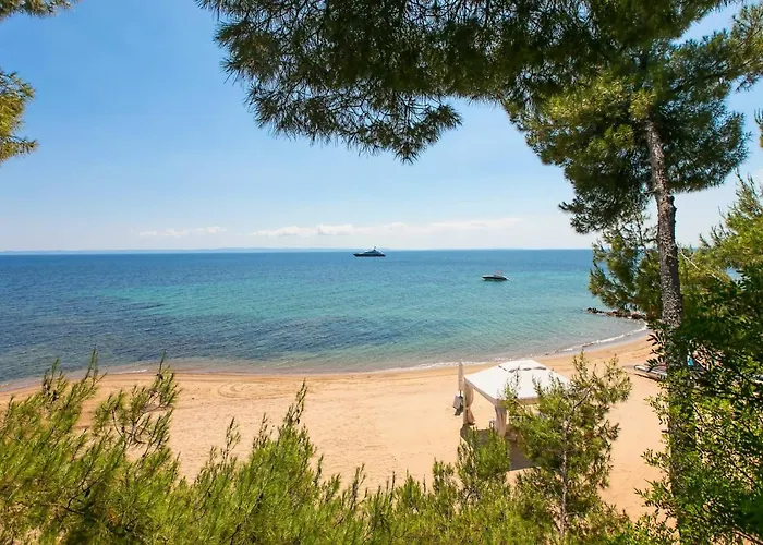 Chalkidiki Beachfront Haven - Perfect Location